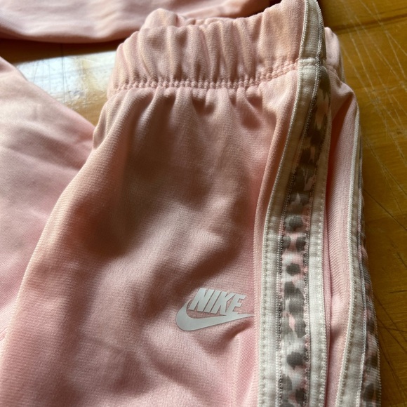 Nike Kid’s Soft Pink Track Suit - Picture 2 of 8
